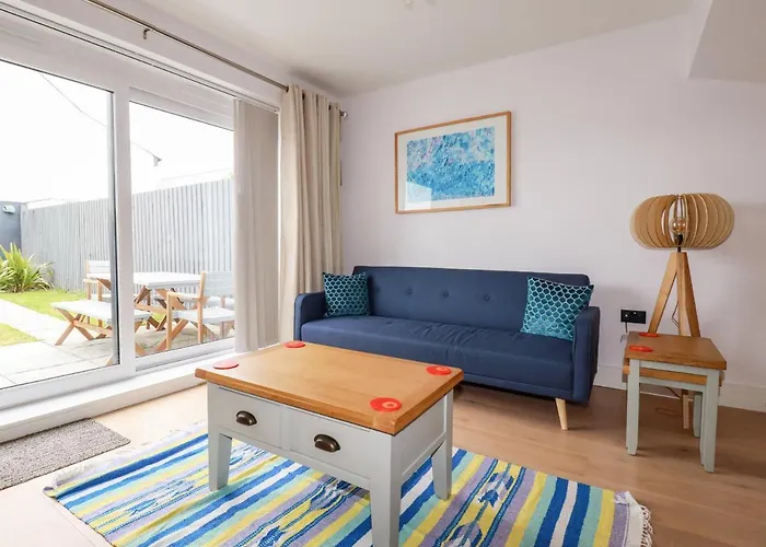 6 Ocean Heights